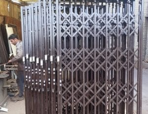 درب اکاردئونی در شادآباد